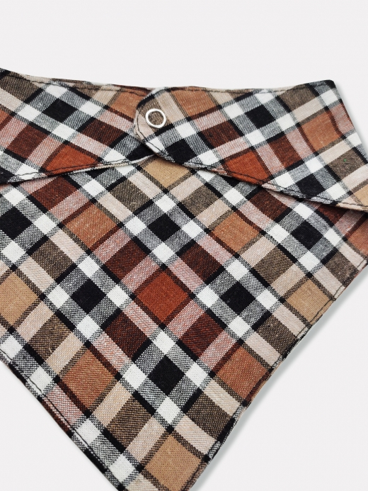  Triangular scarve ( Maro 1 an / 80 cm)